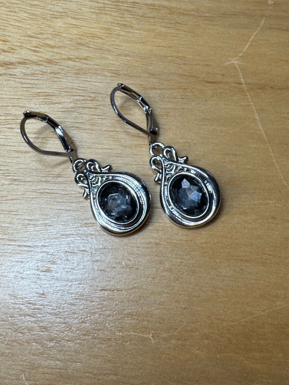 NWT Silver-Tone Grey Stone Drop Earrings